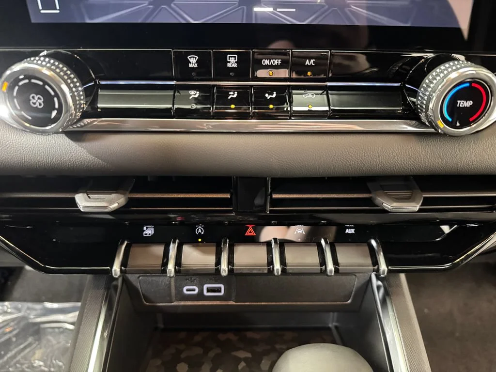 2026 GMC Canyon Elevation - Photo 13