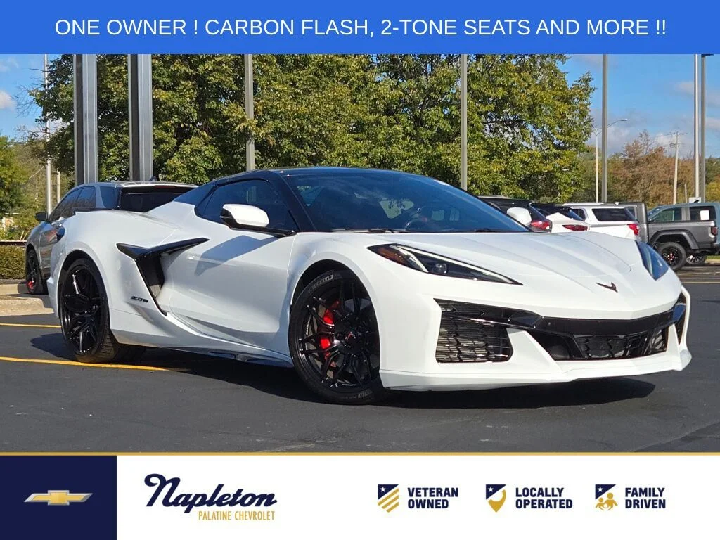 Used 2023 White Chevrolet Z06 image 1