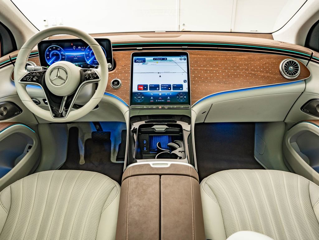 Certified Used 2023 Emerald Green Metallic Mercedes-Benz 450 image 28