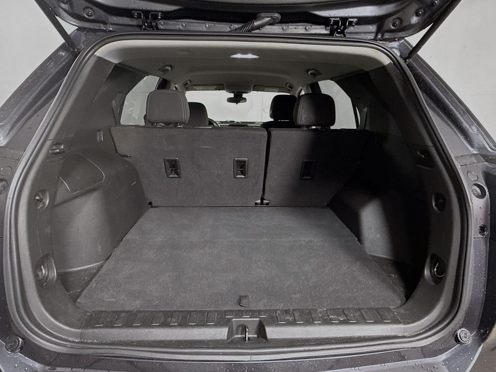 Used 2022 Gray Chevrolet LS image 25