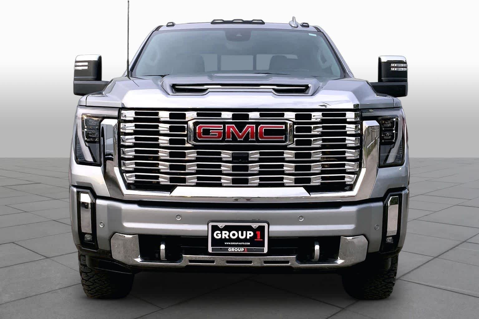 Used 2024 Sterling Metallic GMC Denali image 4