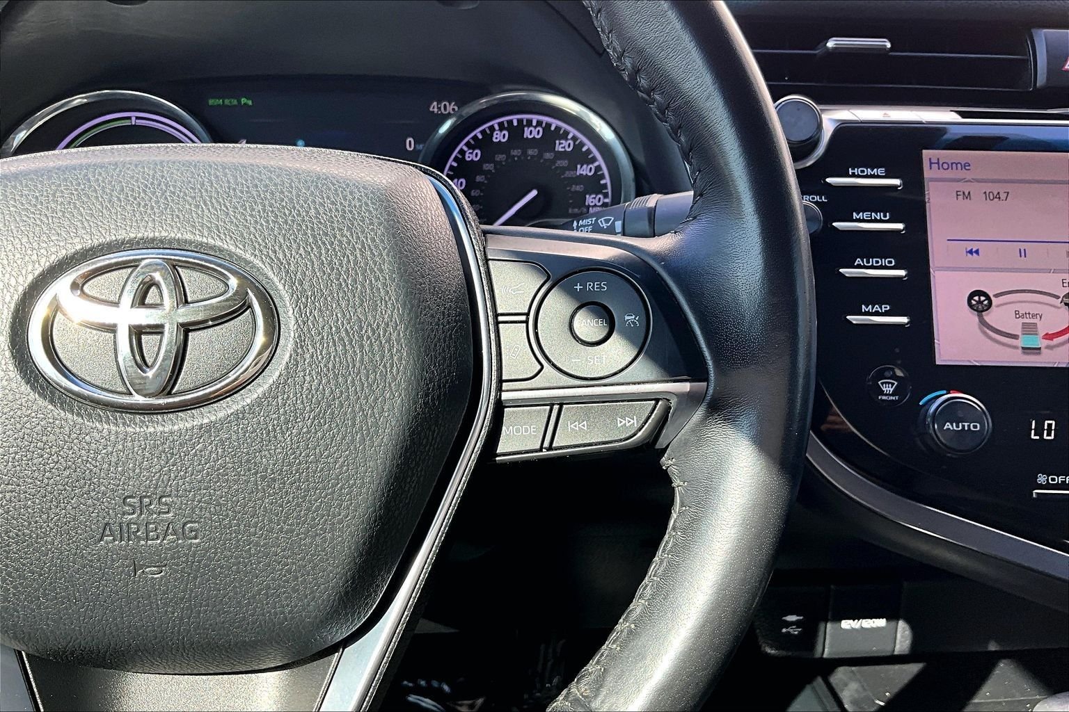 Used 2019 Gray Toyota XLE image 18