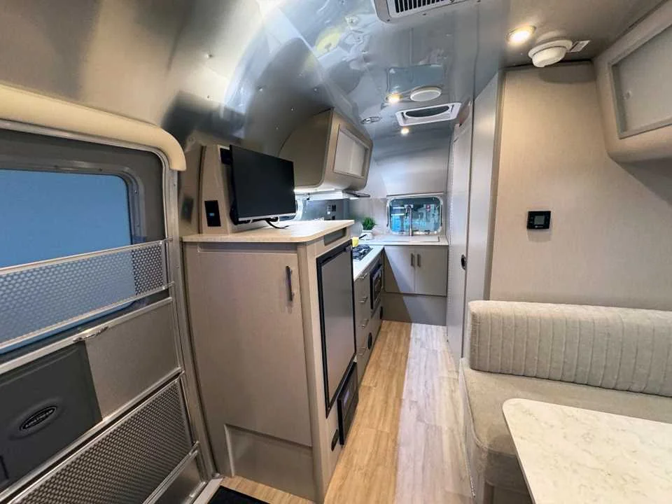 Used 2026 SILVER AIRSTREAM  image 36