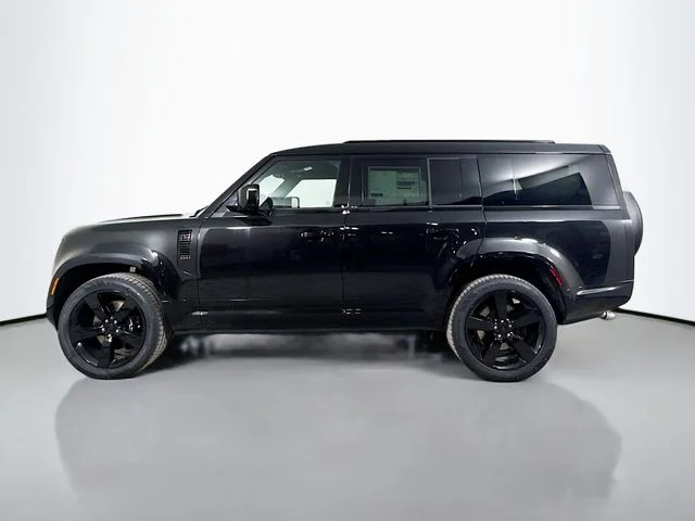 New 2026 Santorini Black Land Rover V8 image 8