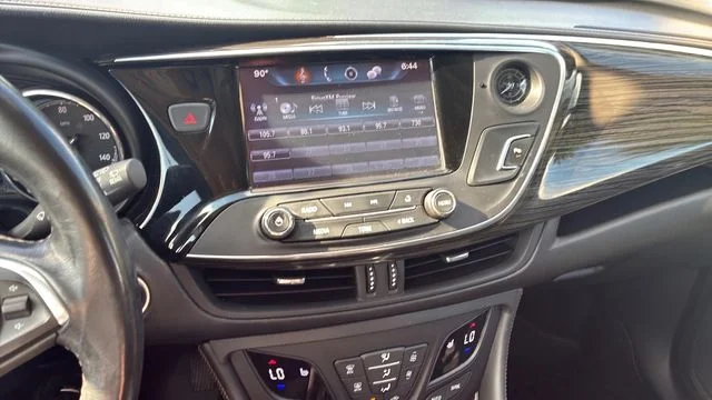 Used 2017 White Buick Essence image 21