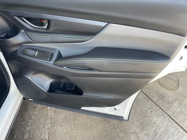 Used 2025 White Subaru Onyx Edition image 22