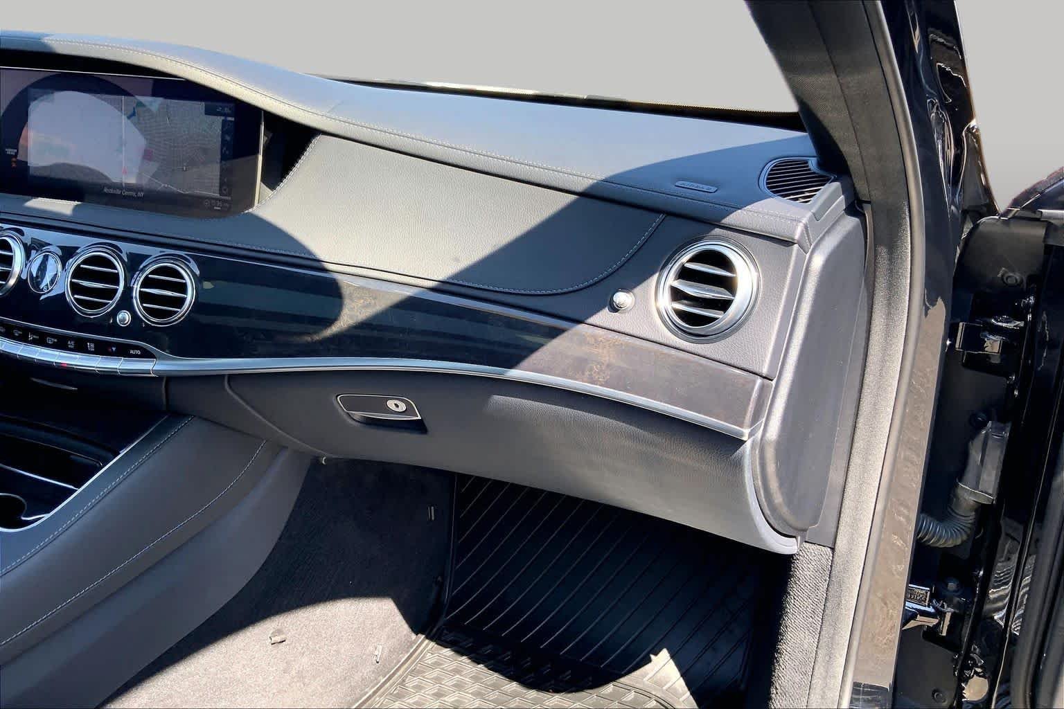 Used 2019 BLACK Mercedes-Benz S 560 image 17