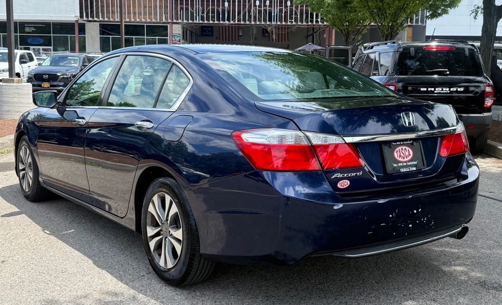 Used 2015 Blue Honda LX image 7