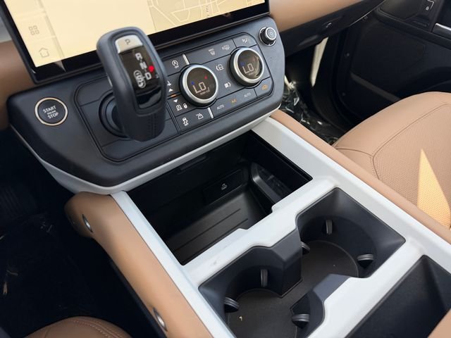 New 2026 Woolstone Green Land Rover S image 24