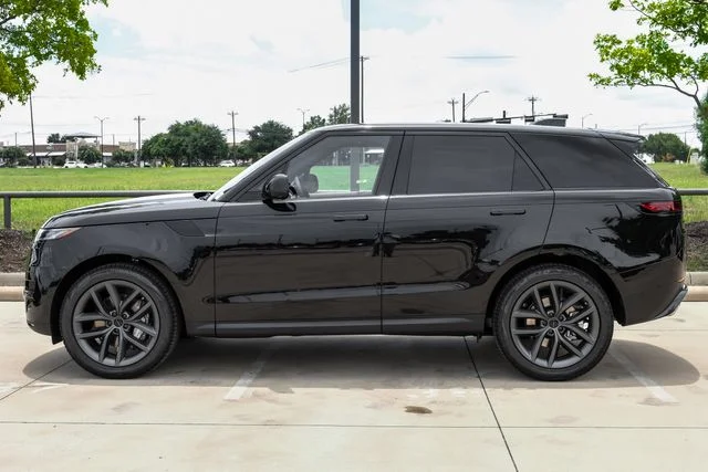 New 2026 Black Land Rover SE image 12