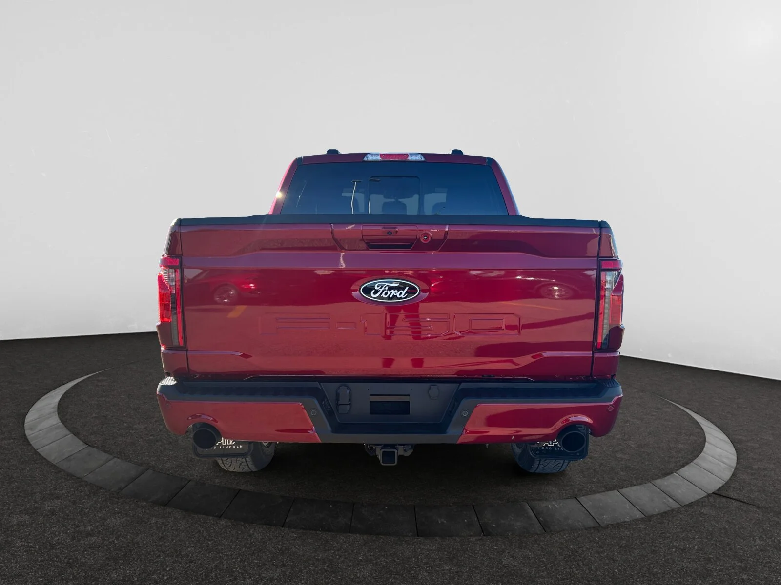 New 2026 Ruby Red Metallic Tinted Clearcoat Ford XLT image 4