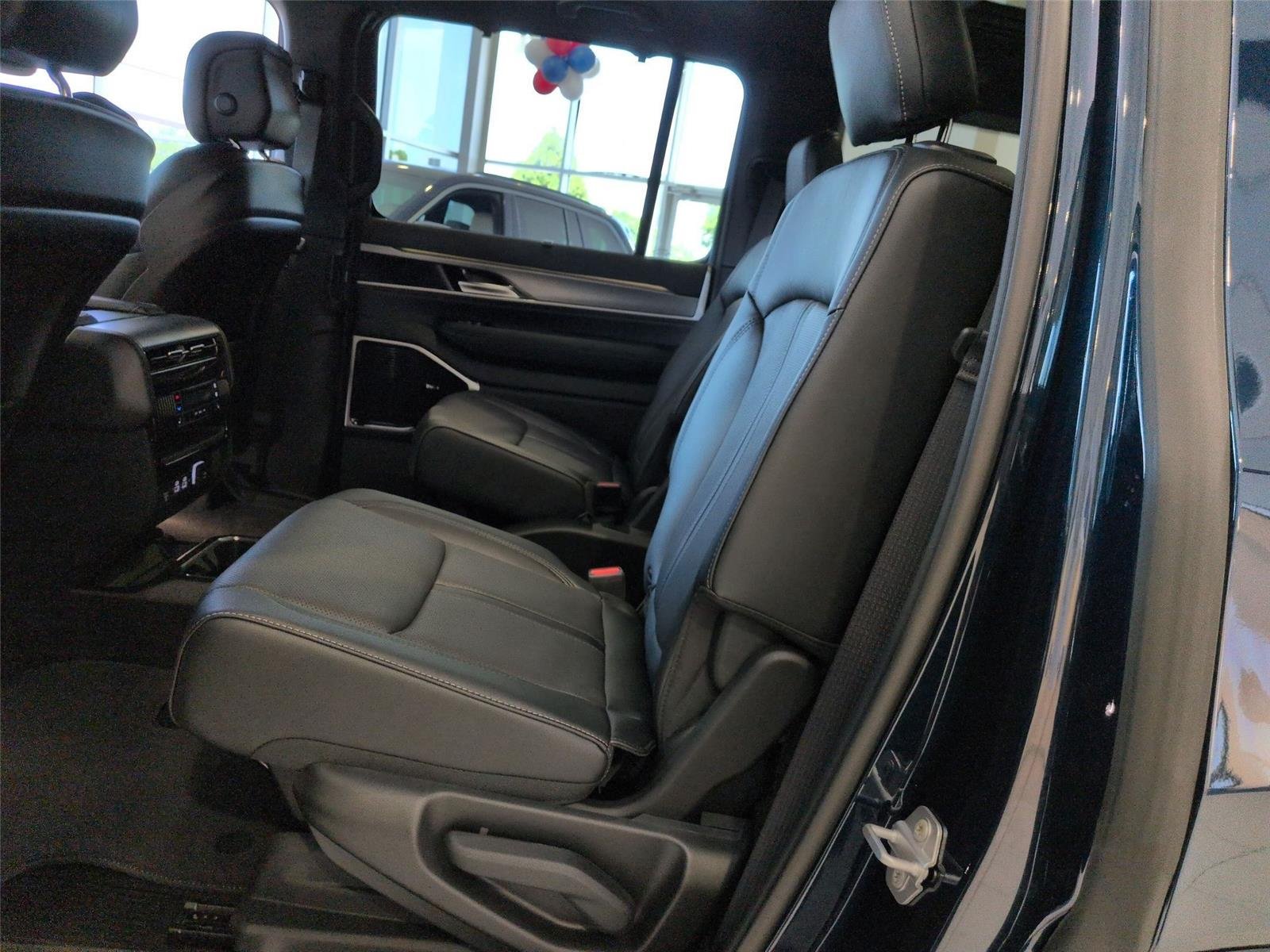 New 2026 Fathom Blue Pearlcoat Jeep Limited Reserve image 33
