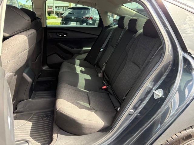 Used 2024  Honda EX image 15