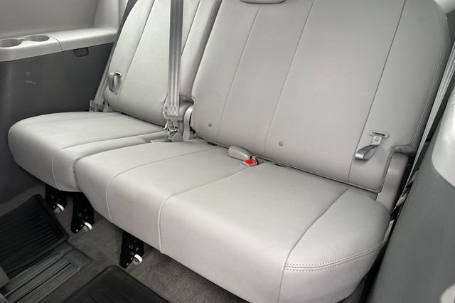 Certified Used 2019 White Toyota XLE image 18