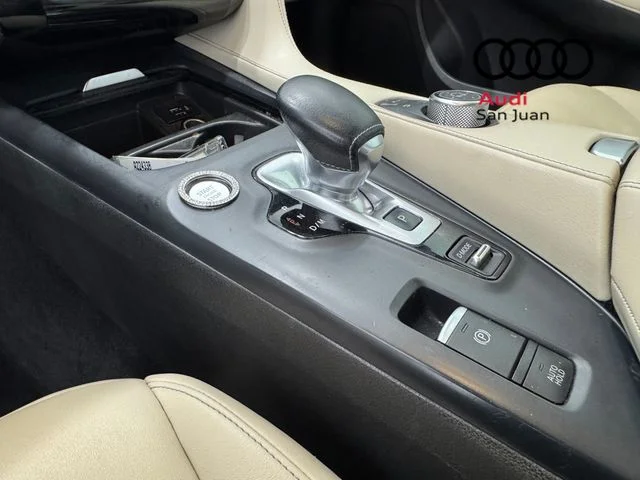 Used 2019 Black INFINITI LUXE image 32