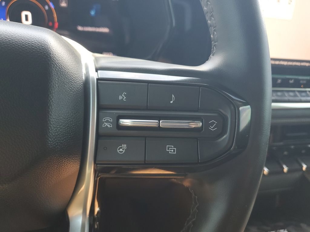 Used 2024 Gray Chevrolet LT image 27