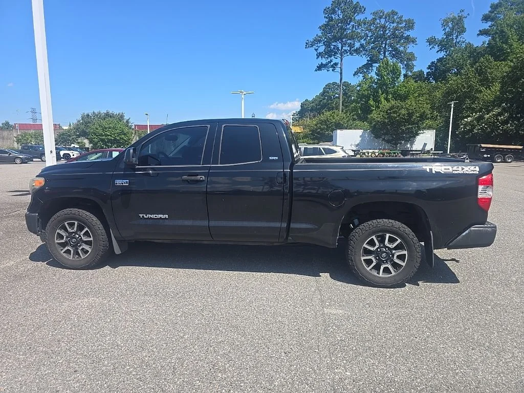 Used 2014 Black Toyota SR5 image 8