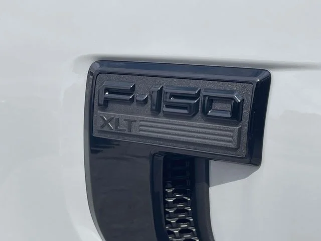New 2026 Avalanche Ford XLT image 6