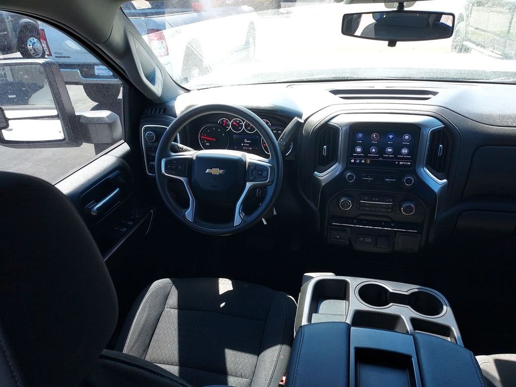 Used 2021 White Chevrolet LT image 15