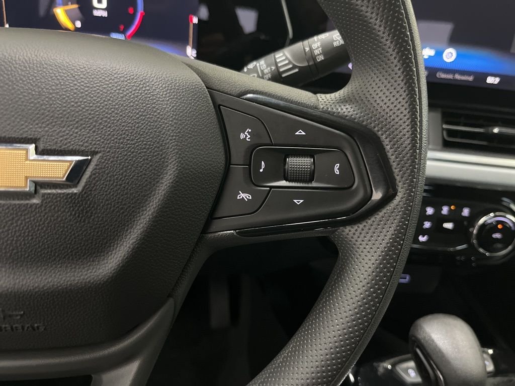 Used 2024 Bronze Metallic Chevrolet LT image 7
