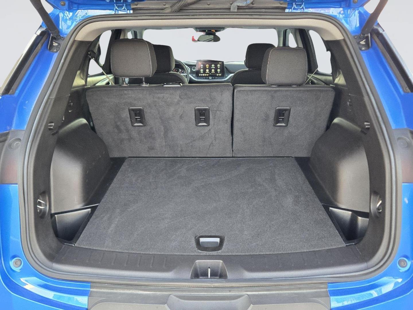 Used 2024 Riptide Blue Metallic Chevrolet LT image 21