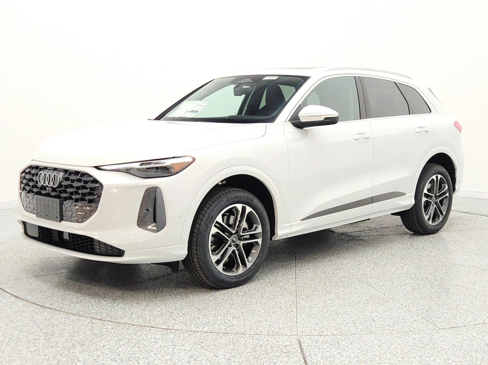 2026 Audi Q5 Premium Plus quattro's photo