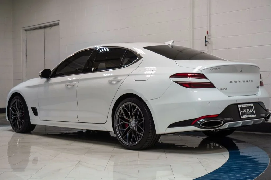 Used 2023 White Genesis 3.3T image 36