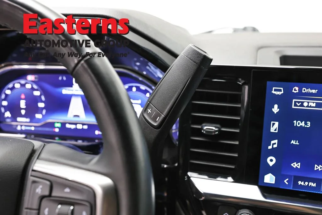 Used 2025 White Chevrolet LT image 12