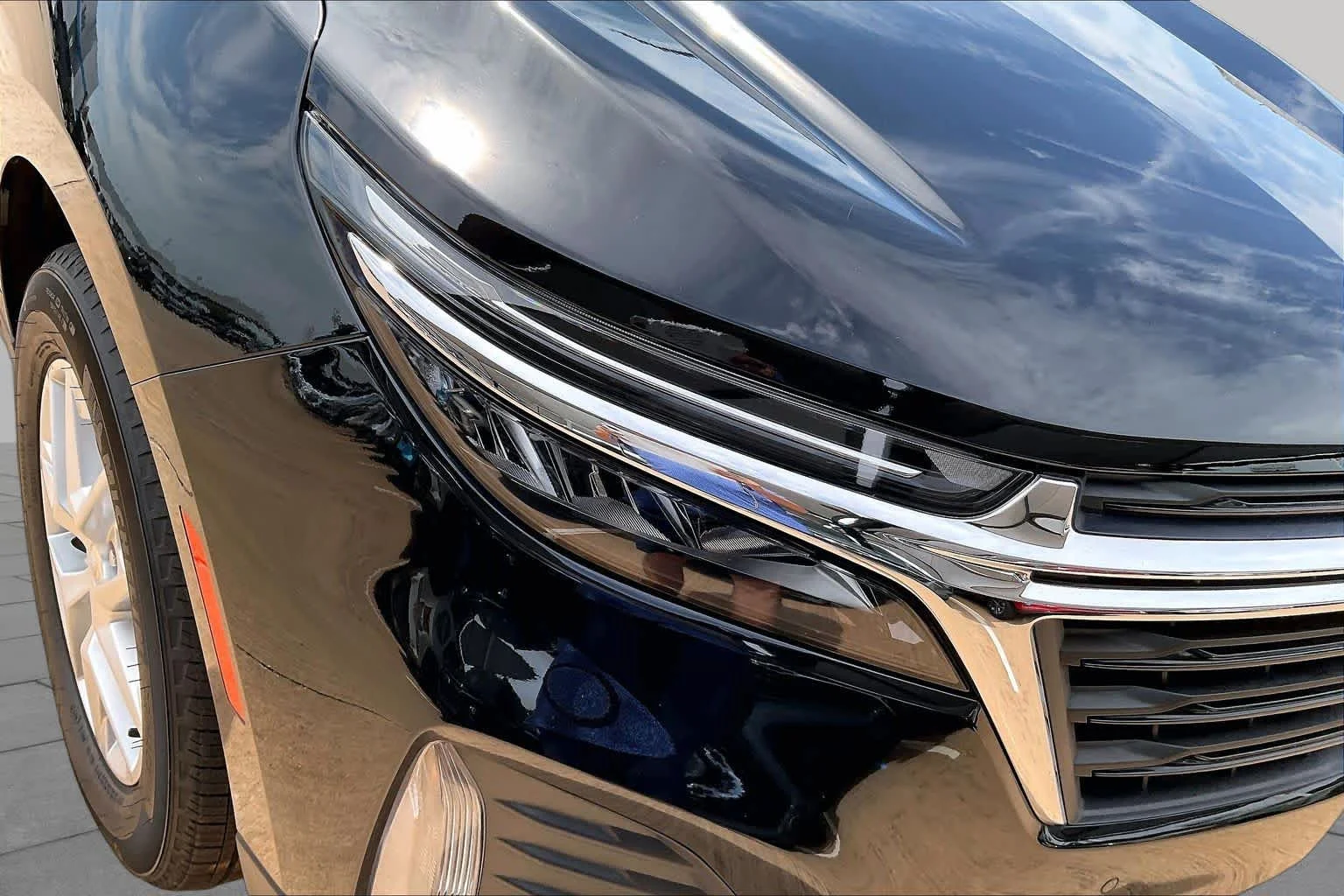 Used 2024 Mosaic Black Metallic Chevrolet LT image 26