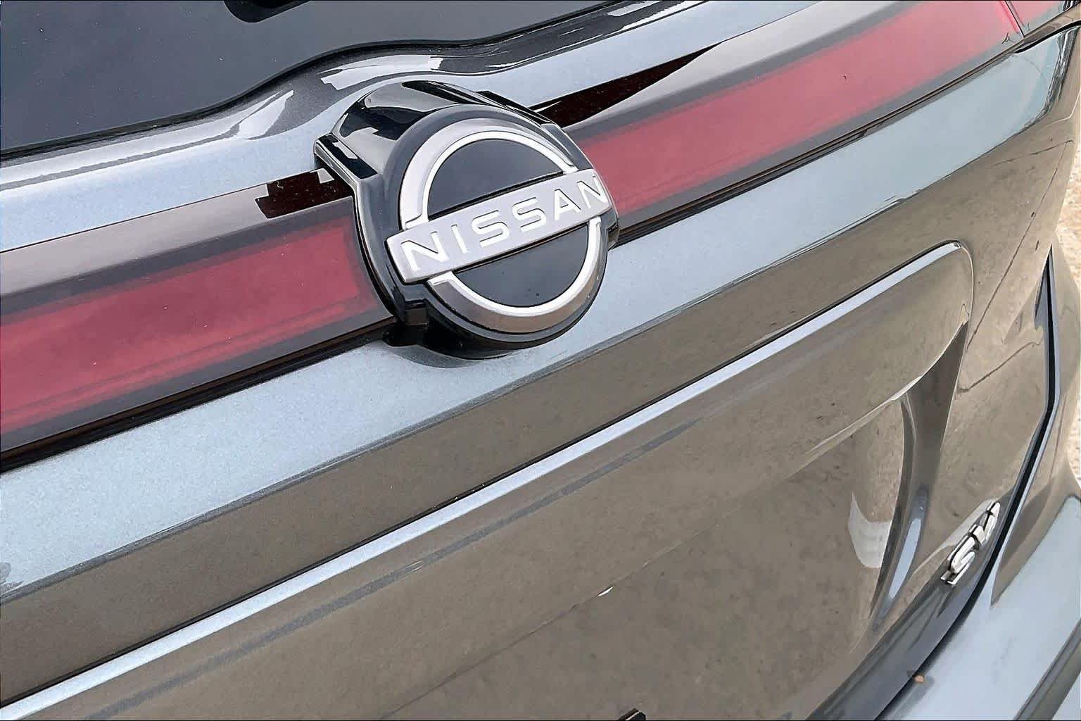 Used 2024 Gun Metallic Nissan SV image 27