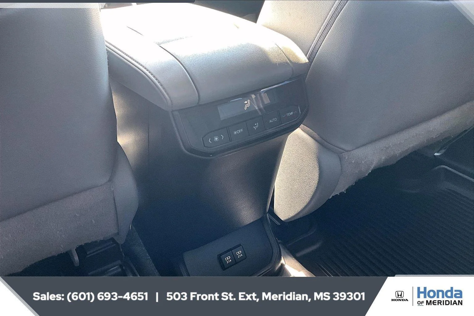 Used 2021 Magnetic Gray Metallic Toyota XLE image 25