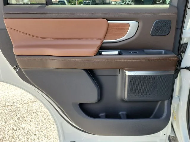 New 2027 Star White Metallic Tri-Coat Ford King Ranch® image 16