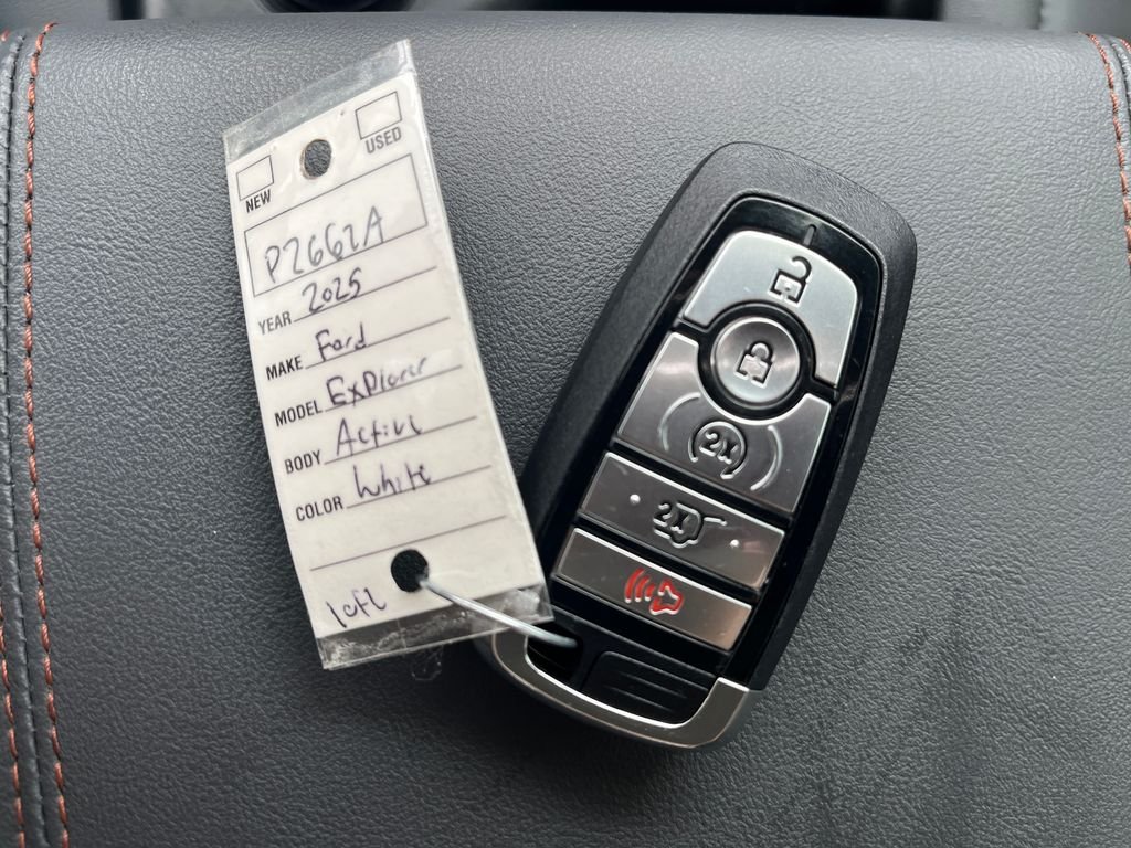 Used 2025 White Metallic Ford Active image 25