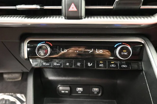 Used 2022 Gray Kia GT-Line image 19