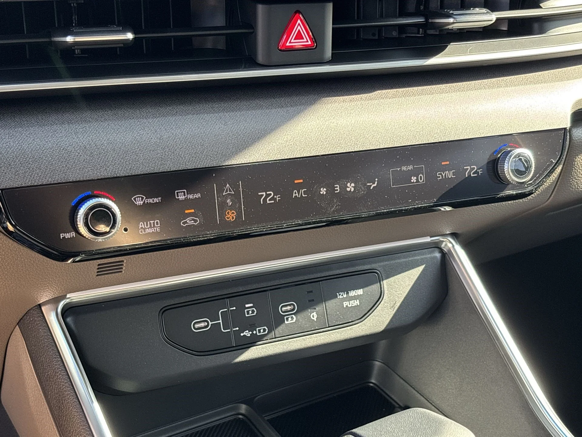 New 2027 Ivory Silver Kia EX image 18