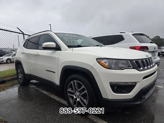 Used 2020 White Jeep Latitude image 11