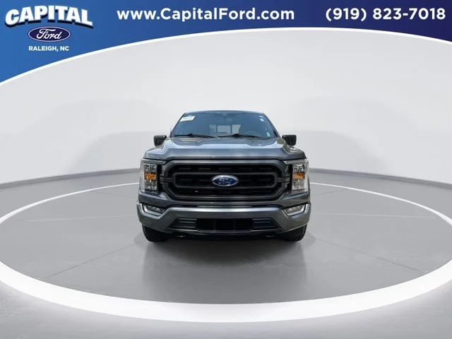 Used 2023 Gray Ford XLT image 3