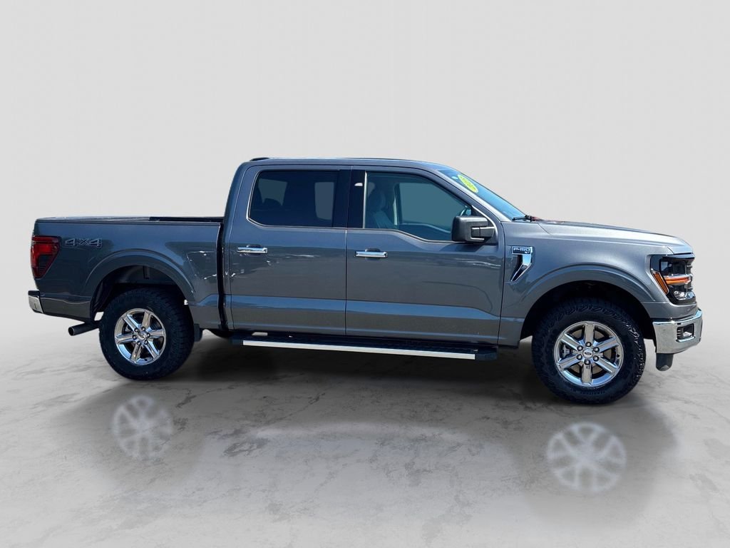 Used 2025 Gray Ford XLT image 8