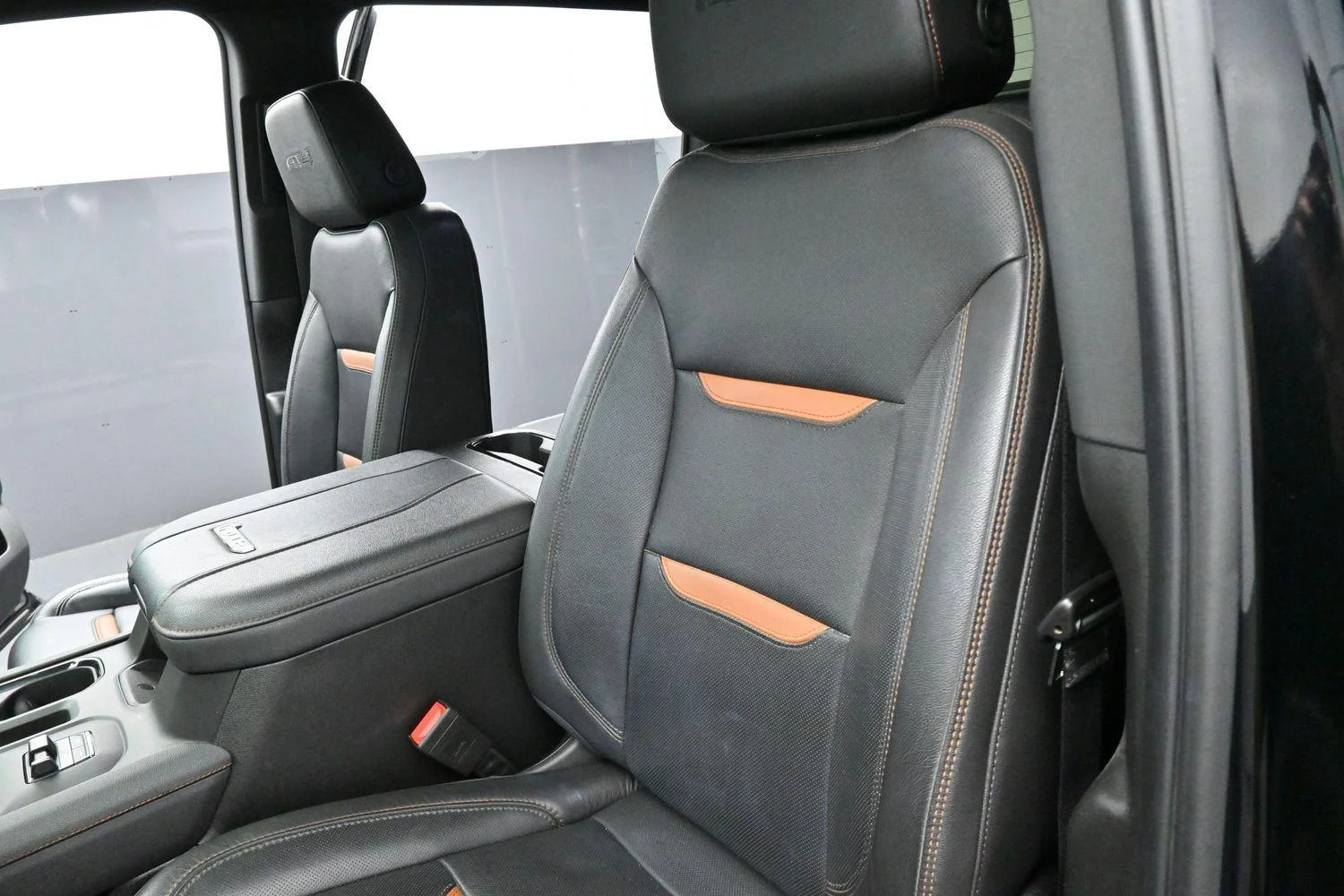 Used 2024 Onyx Black GMC AT4 image 15