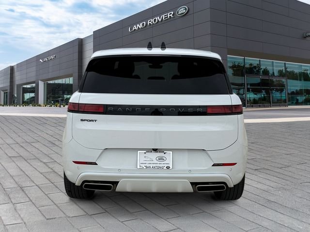 Certified Used 2026 White Land Rover Dynamic SE image 4