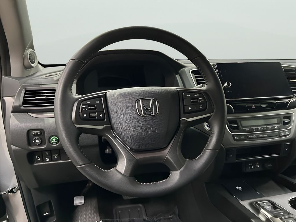 Certified Used 2026 Solar Silver Metallic Honda RTL image 12