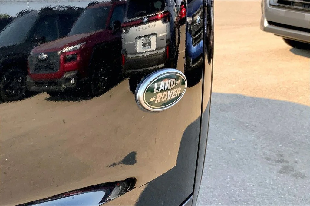 Used 2023 Black Land Rover SE image 23