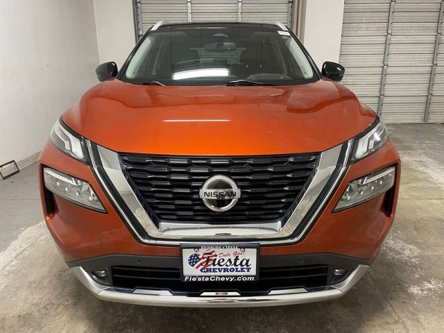 Used 2021 Orange Nissan Platinum image 2