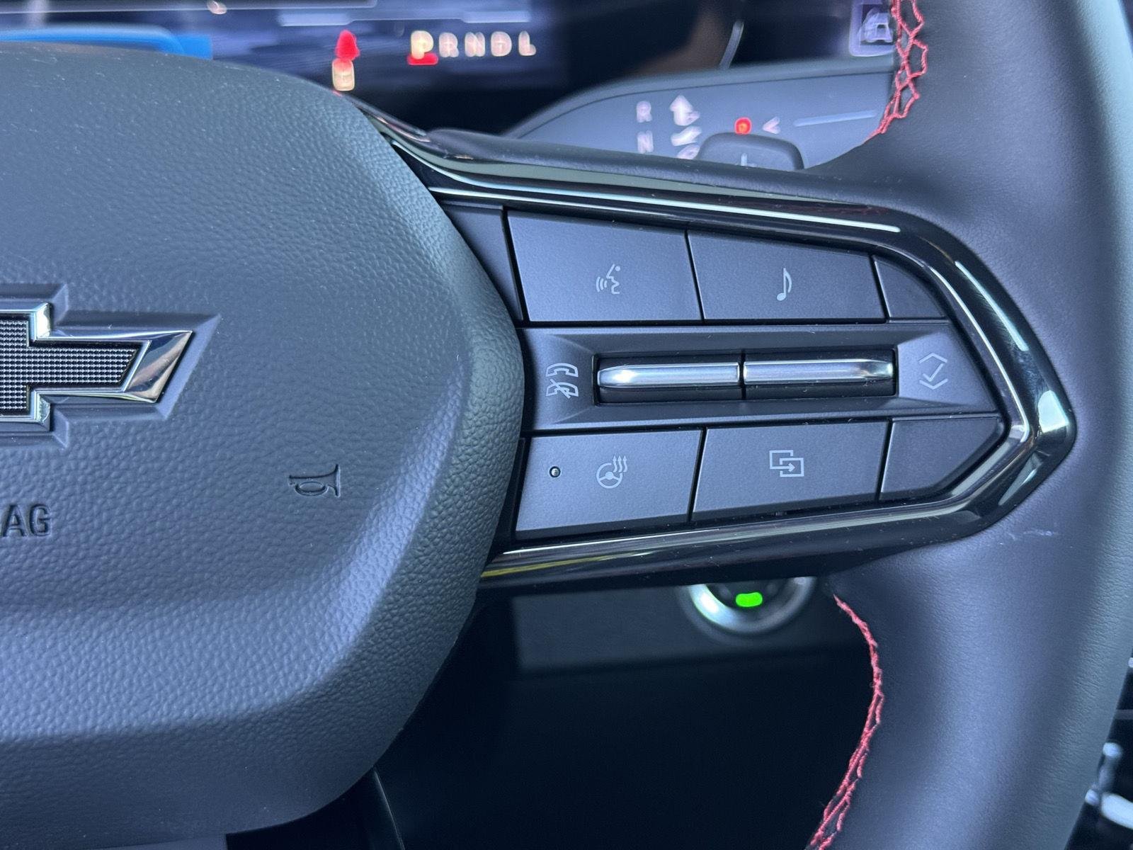 New 2026 Polar White Tricoat Chevrolet RS image 31