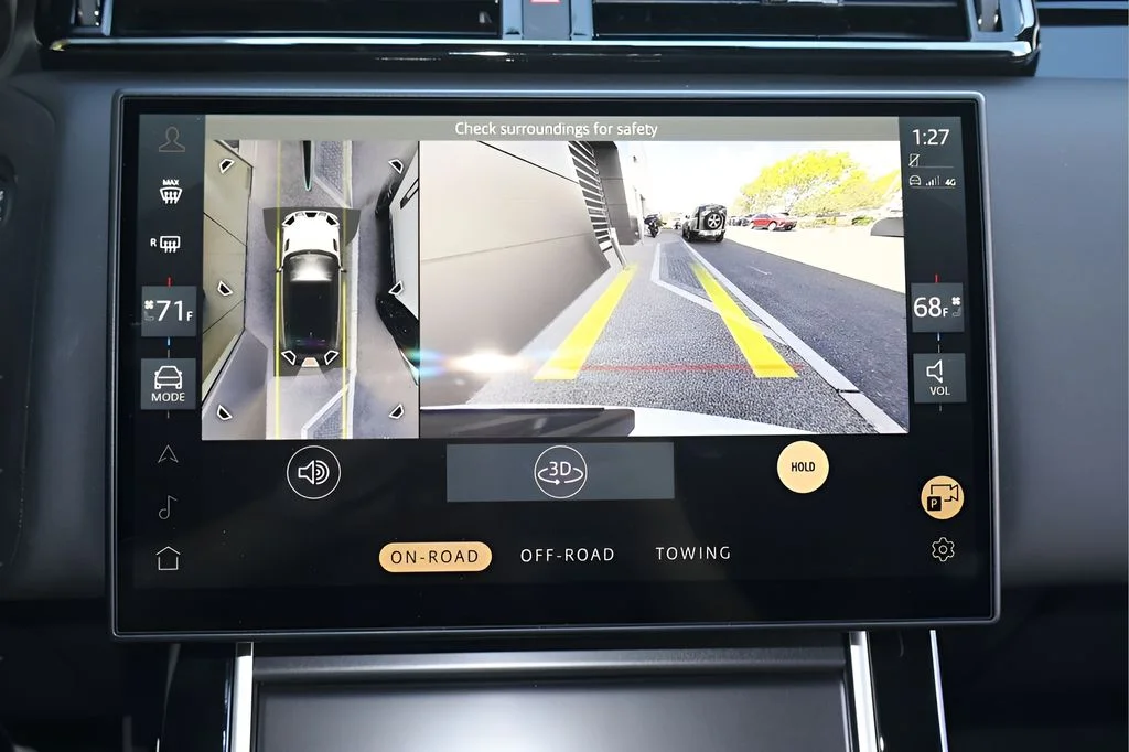 New 2026 Fuji White Land Rover Dynamic SE image 25