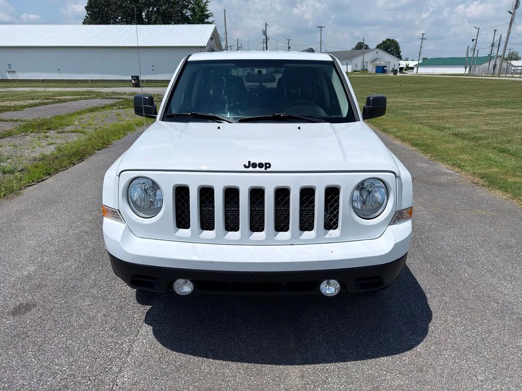 Used 2015 White Jeep Sport image 14