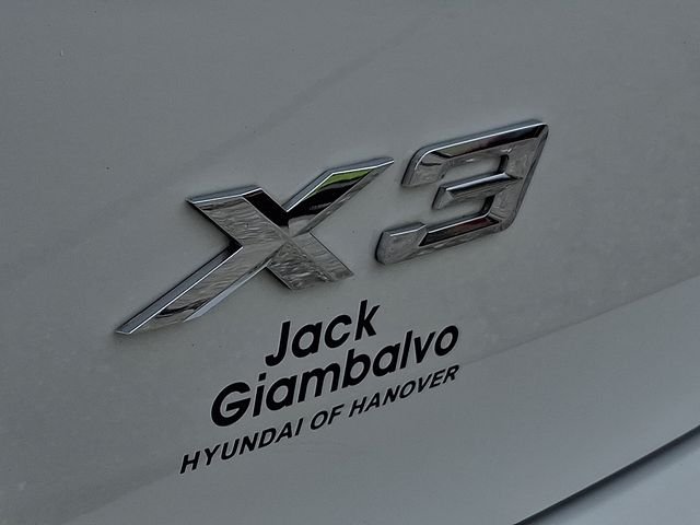 Used 2018 White BMW xDrive30i image 31