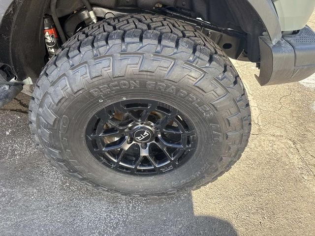 New 2025 Shadow Black Ford Badlands® image 5