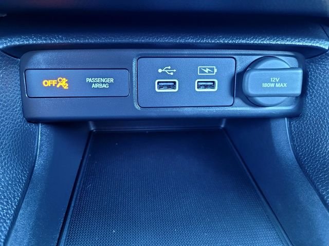 Used 2024  Honda Base image 18