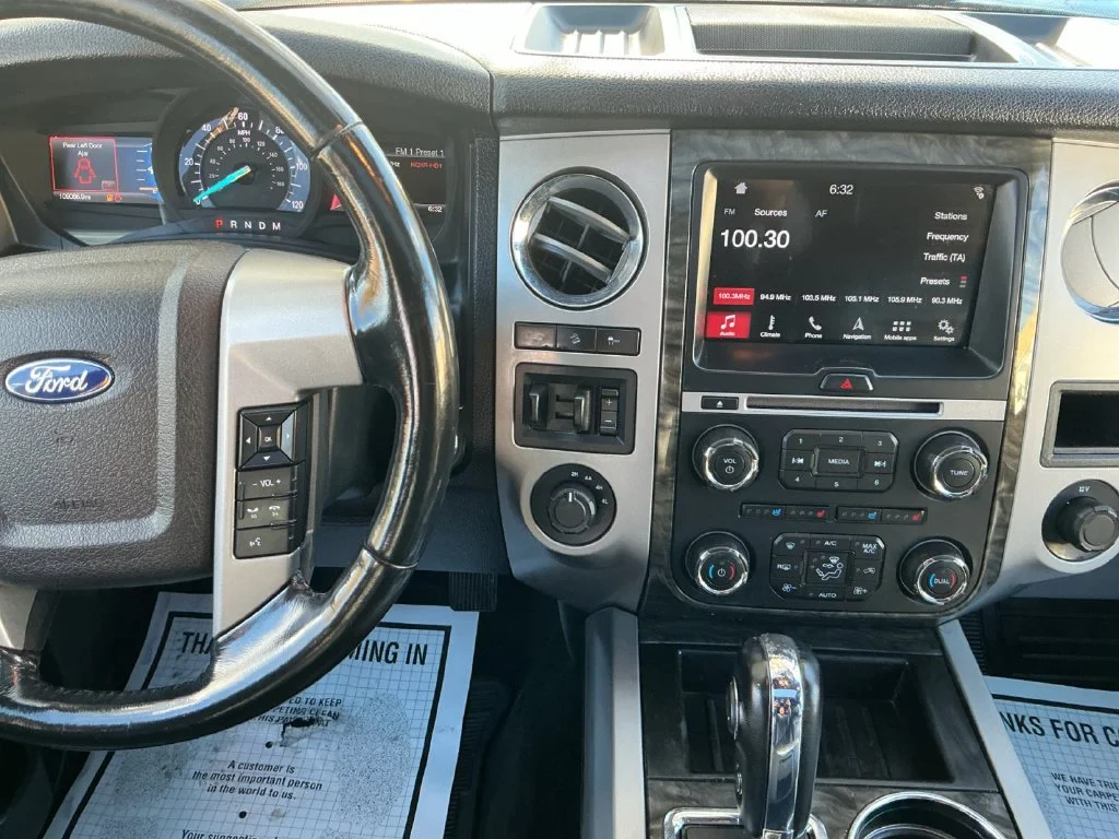 Used 2017 Gray Ford Limited image 24